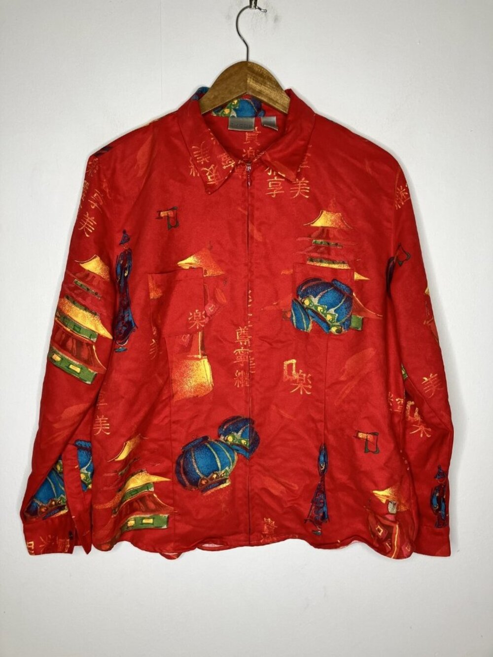 Chico's Women's Red Asian Print Zip Front Collared Top Size 2 (US L)